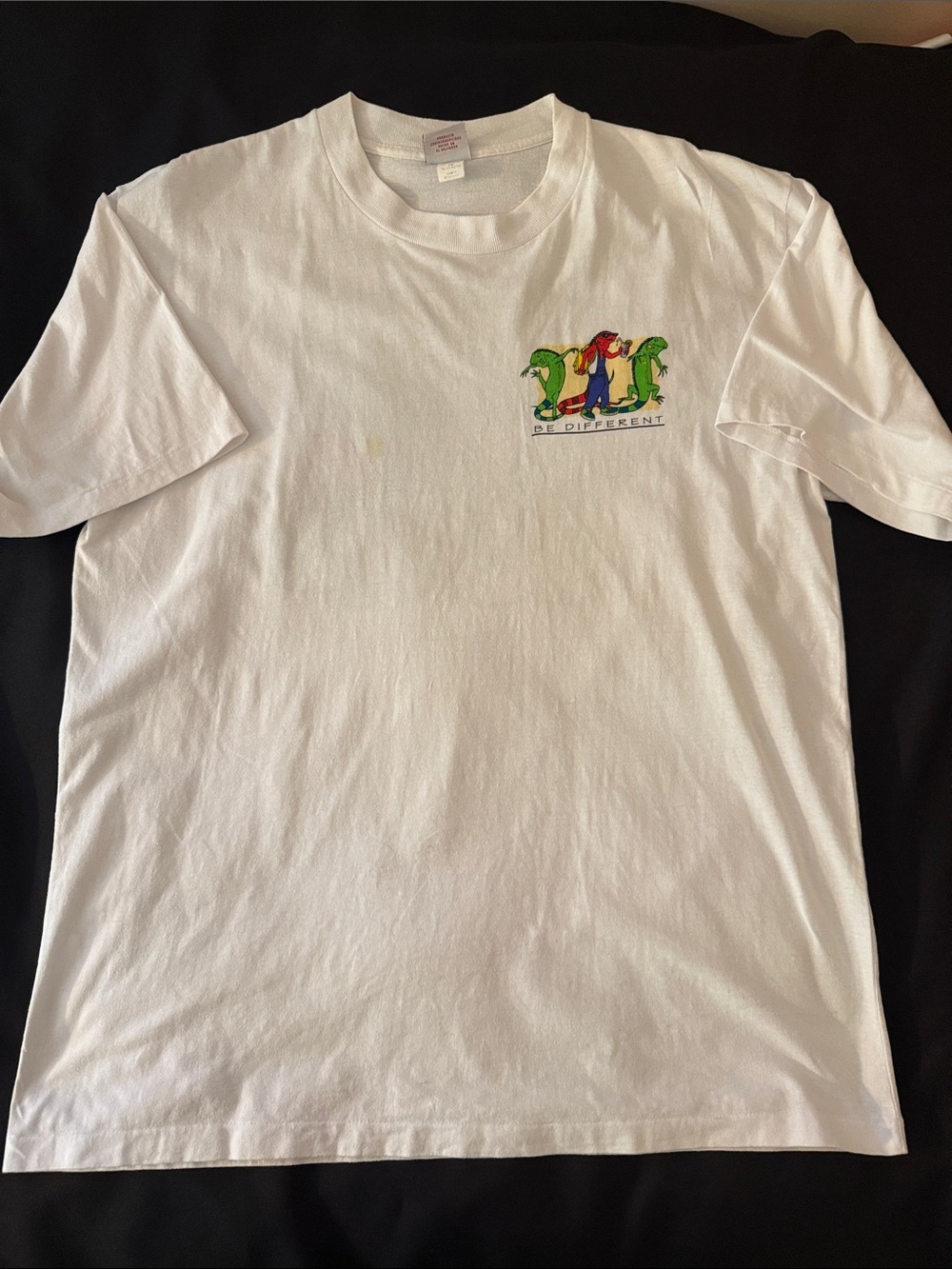 Be Different Reptile Graphic Tee - Green/Blue unisex XL - Picture 3 of 6